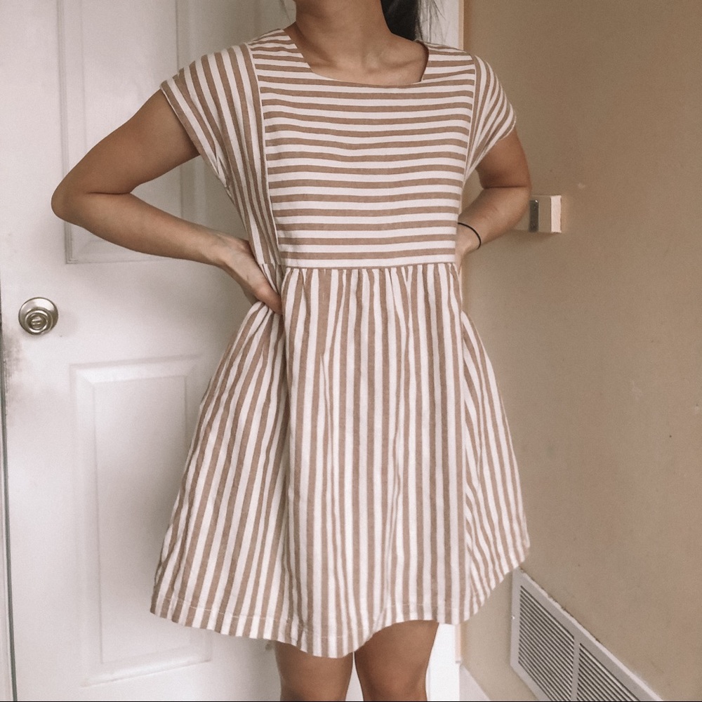 Striped dress - Picture 3 of 9